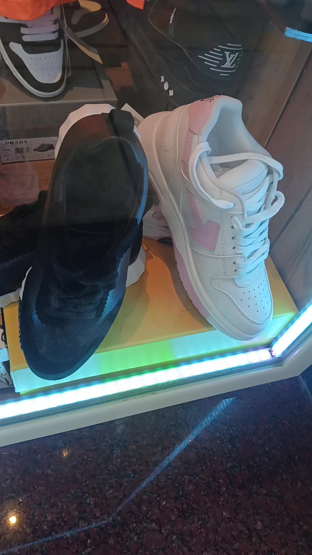 @Ueslibutik