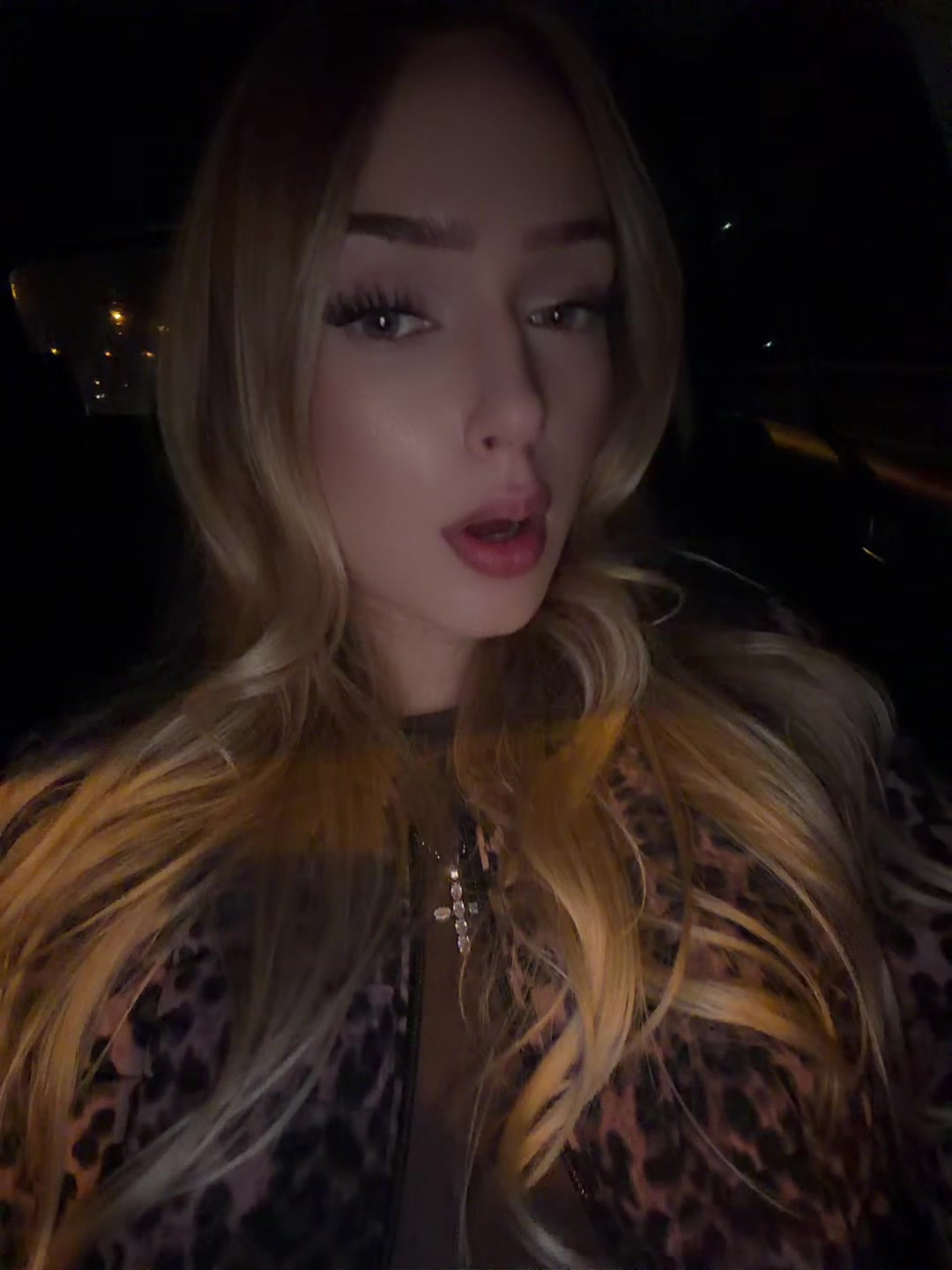 @dshkls27