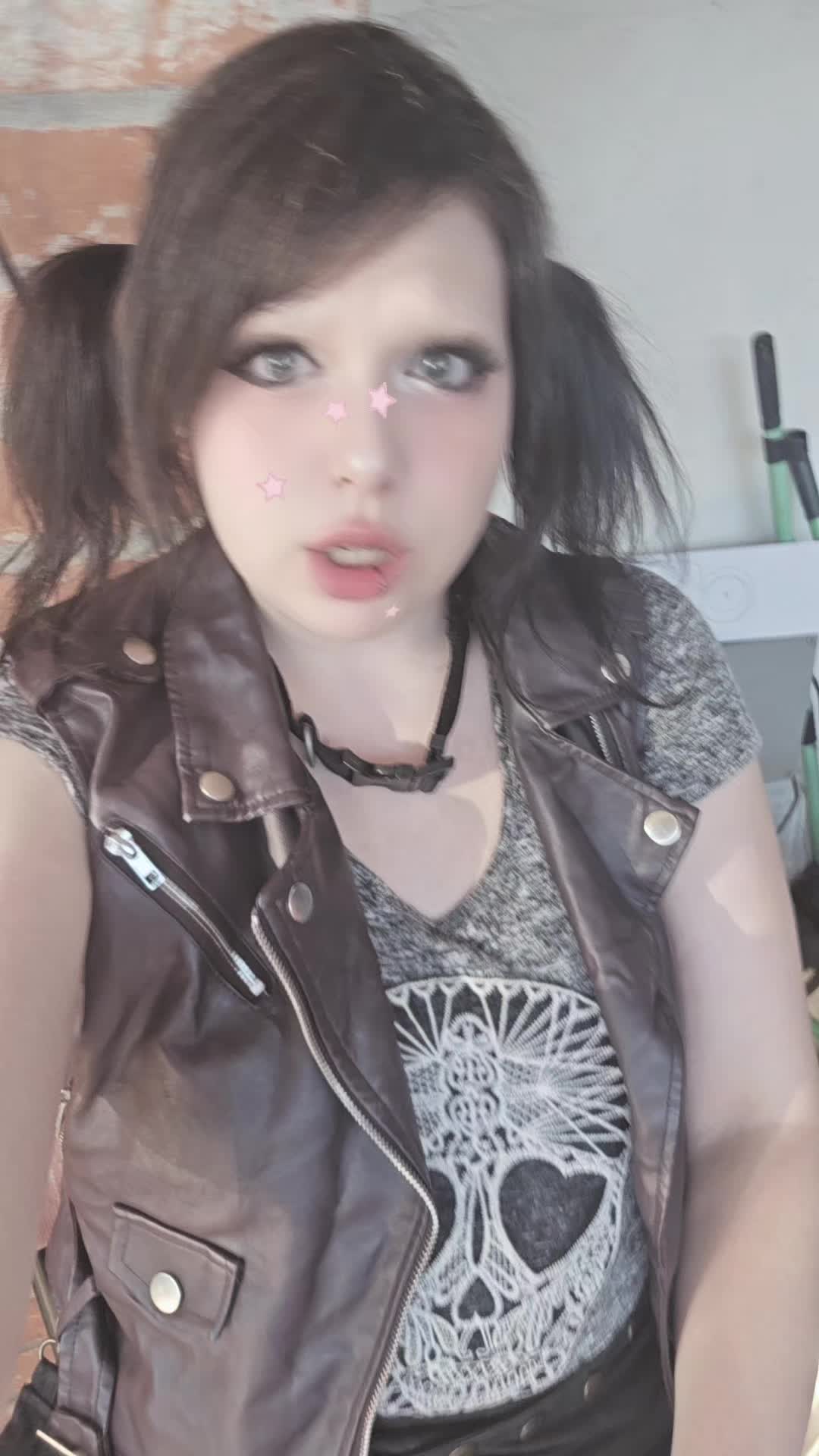 @Avii