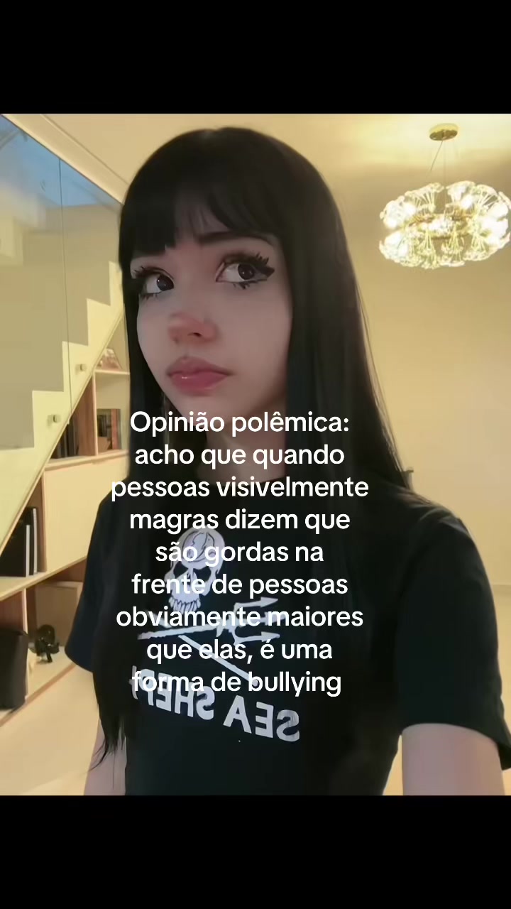 @⃟