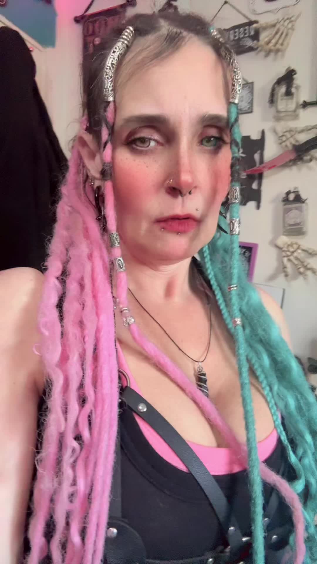 @crazyscorpiochix80