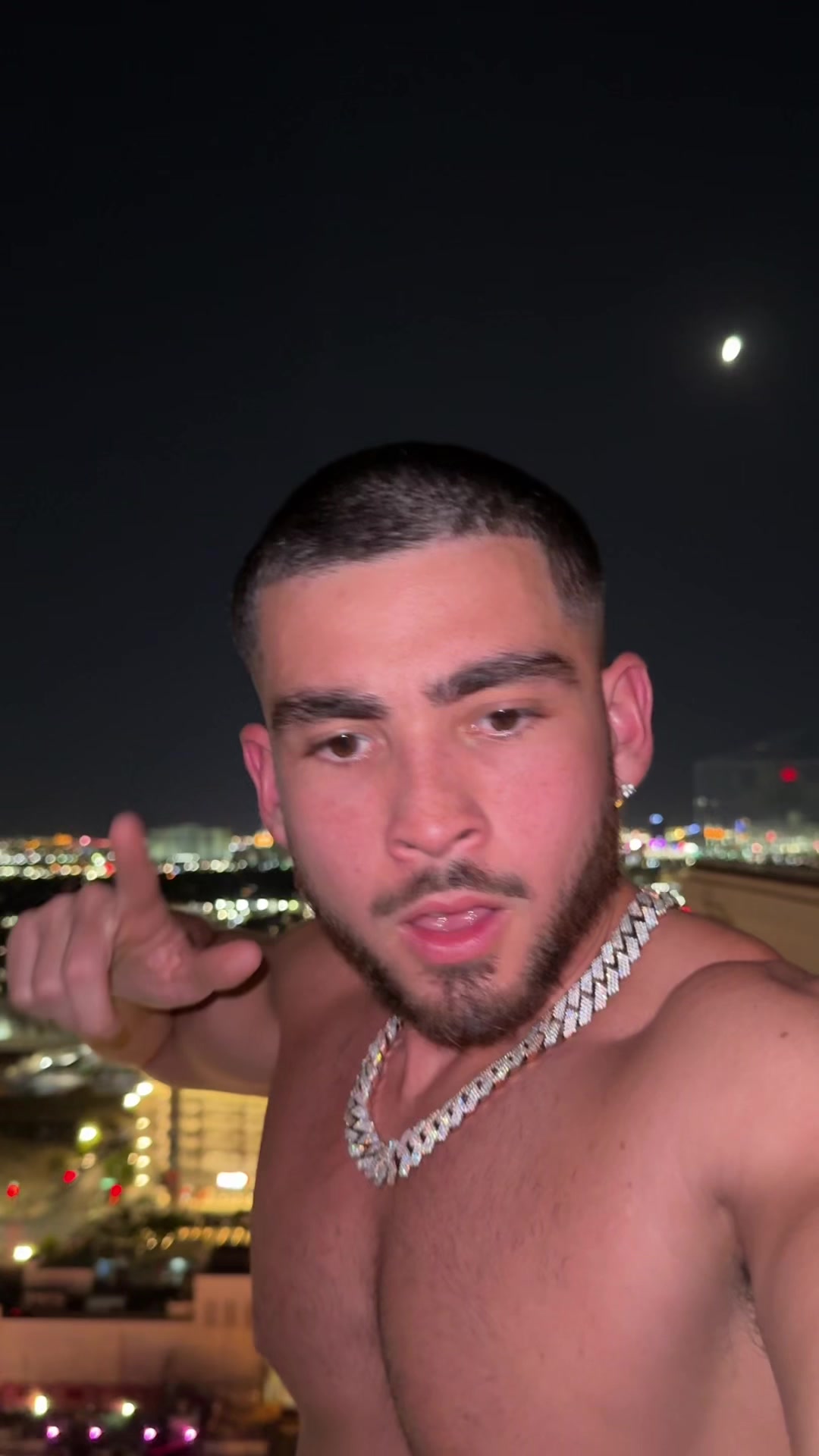 @Gus ๐ง๐ท๐ค