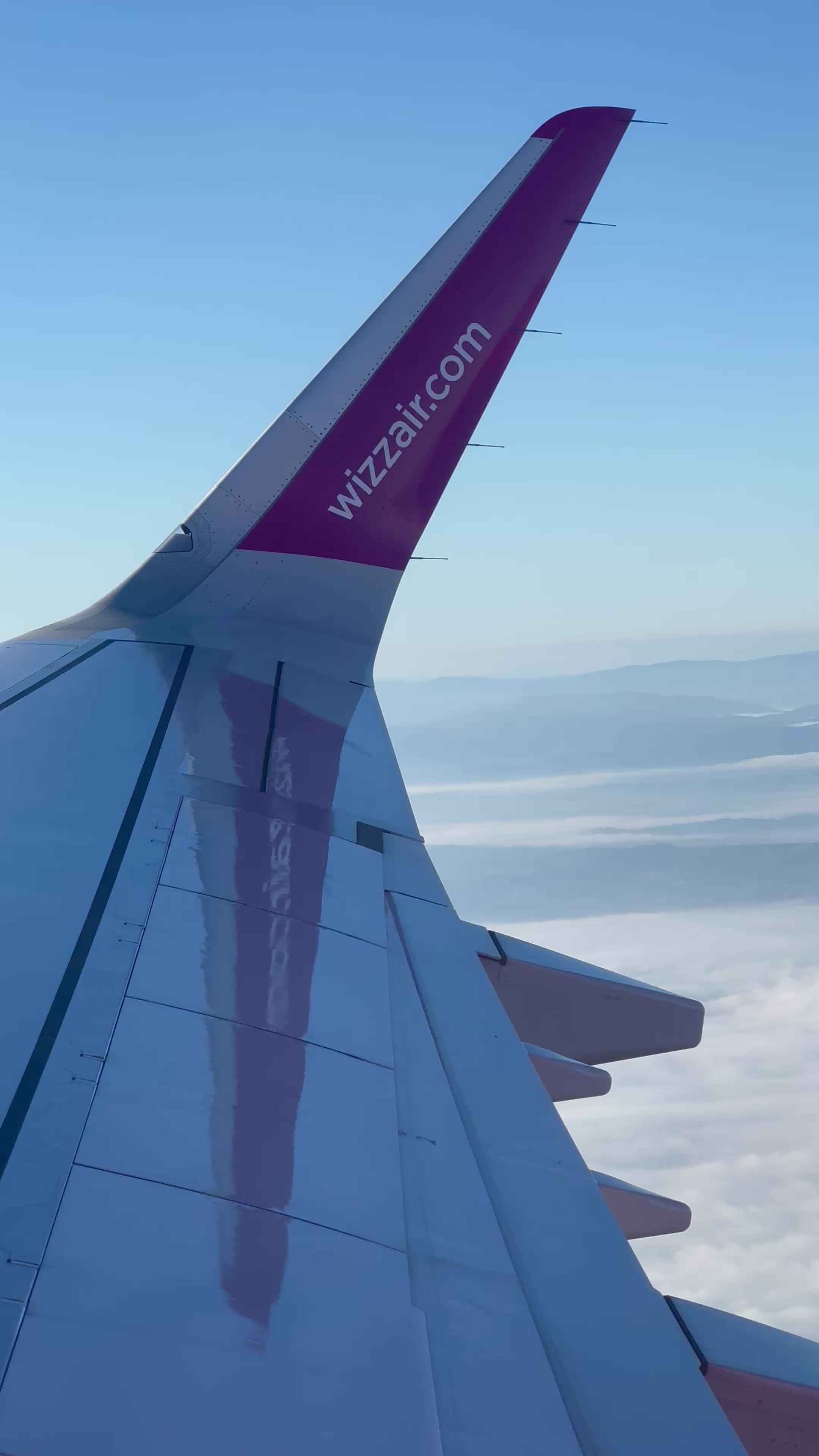@flytravelakhiii