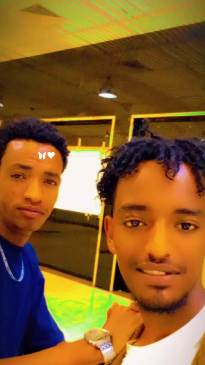@Uzisha