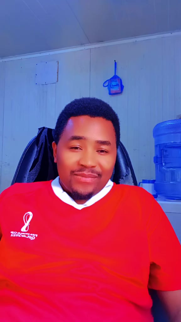 @DMNJunior974