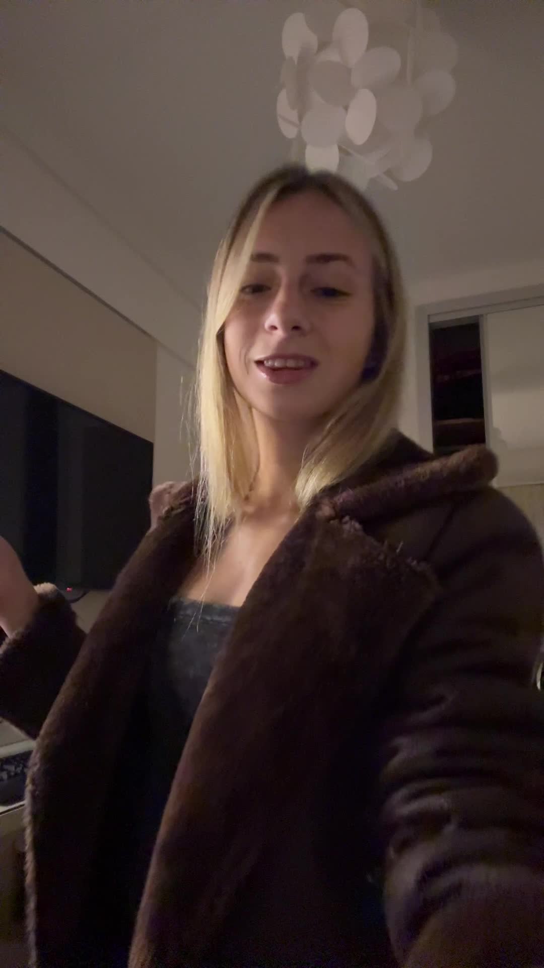 @isaamuninn