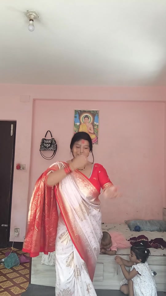 @चन्द्रमा बिष्ट..🕊️✍️