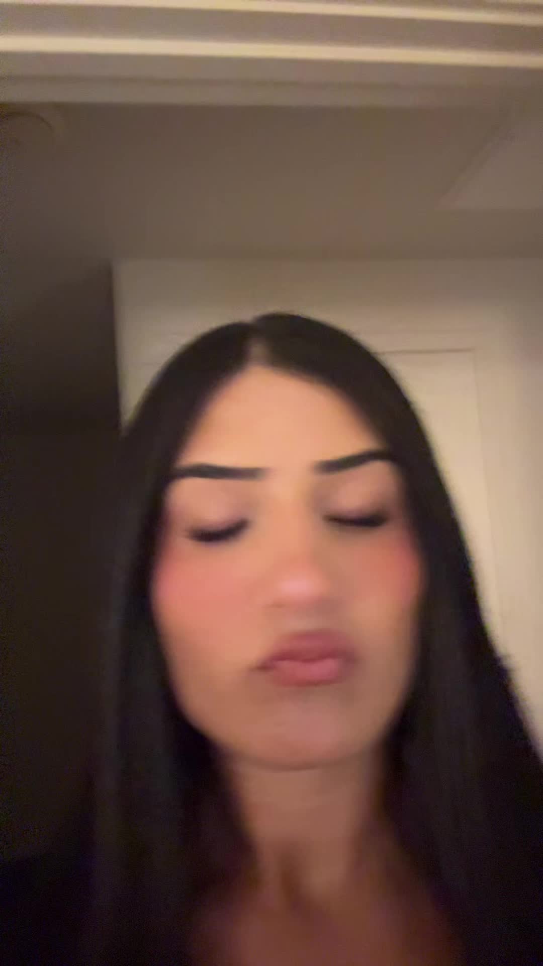 @🍍