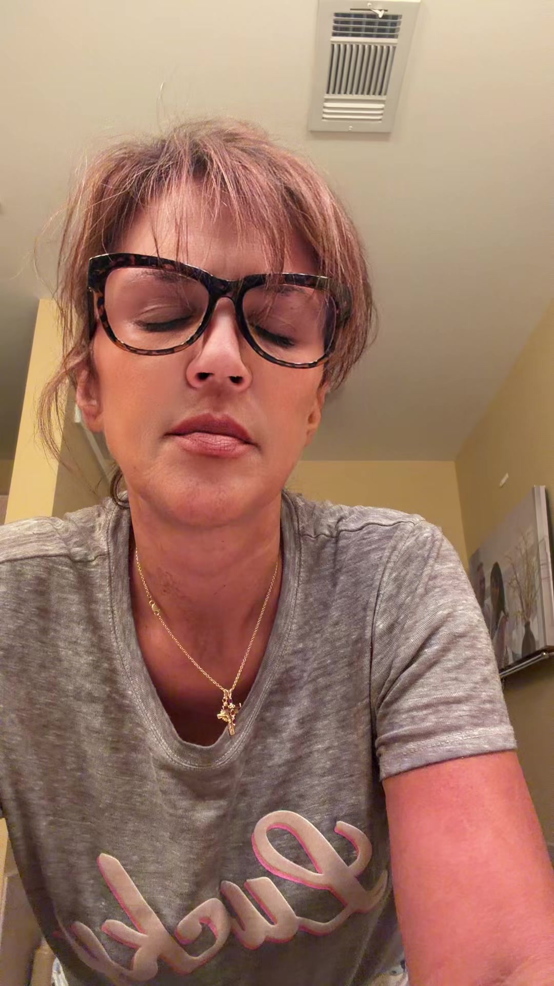 @Demi