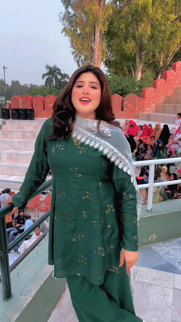 @MairaHashmi.official
