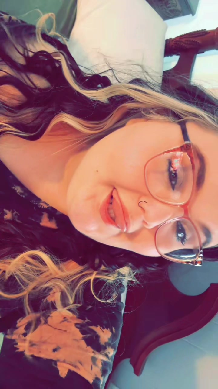 @_pyt_Josie_