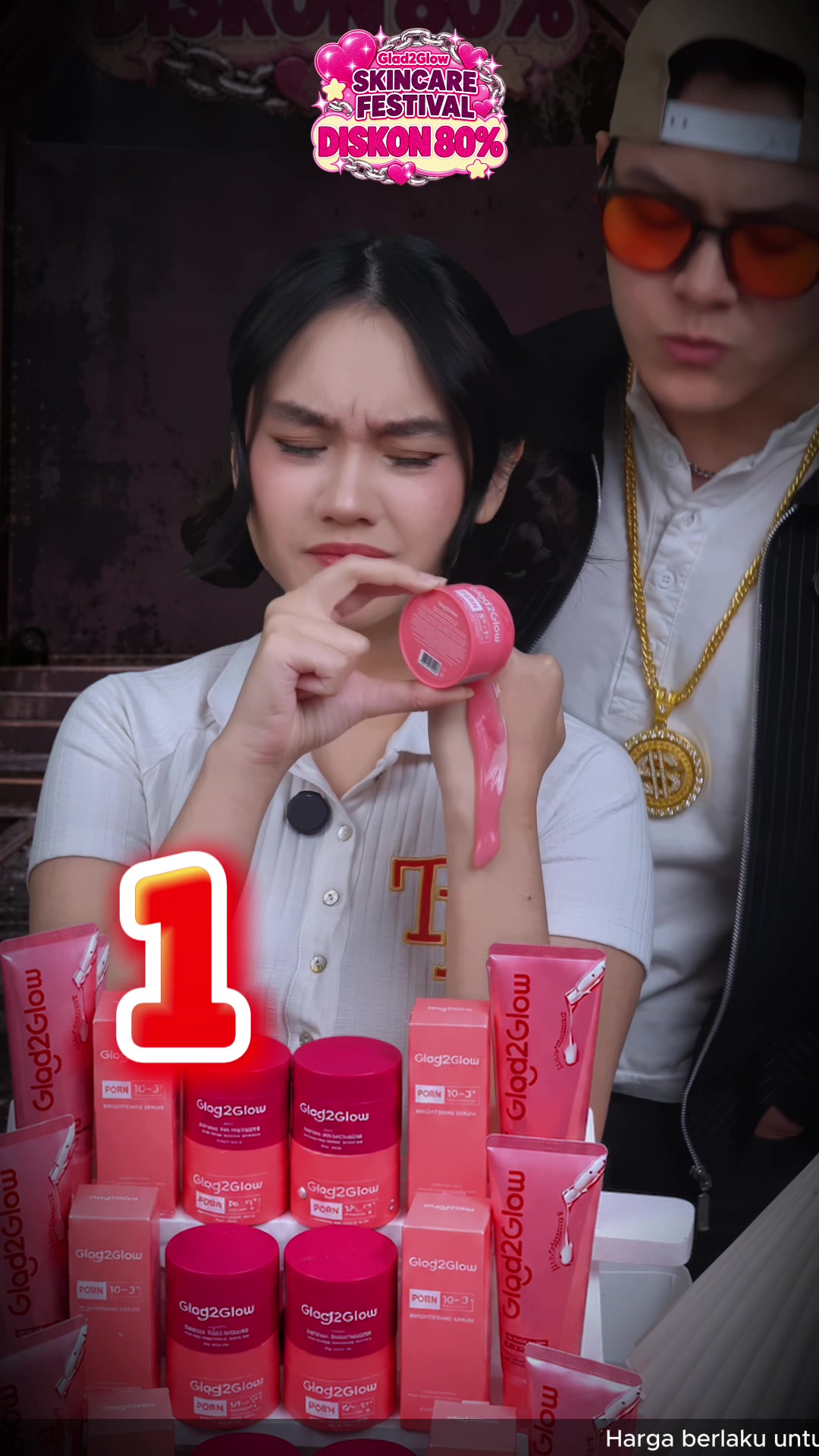 @Glad2Glow_Official
