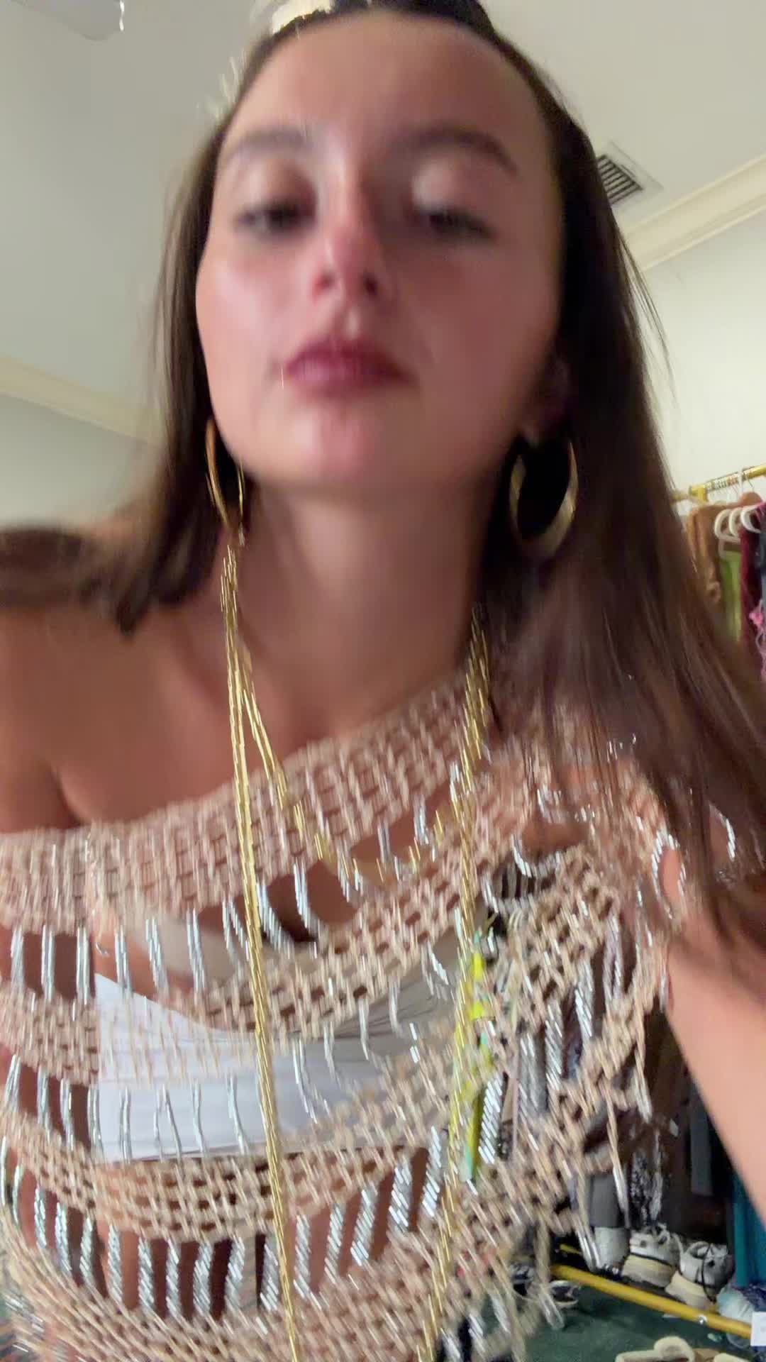 @Victoria