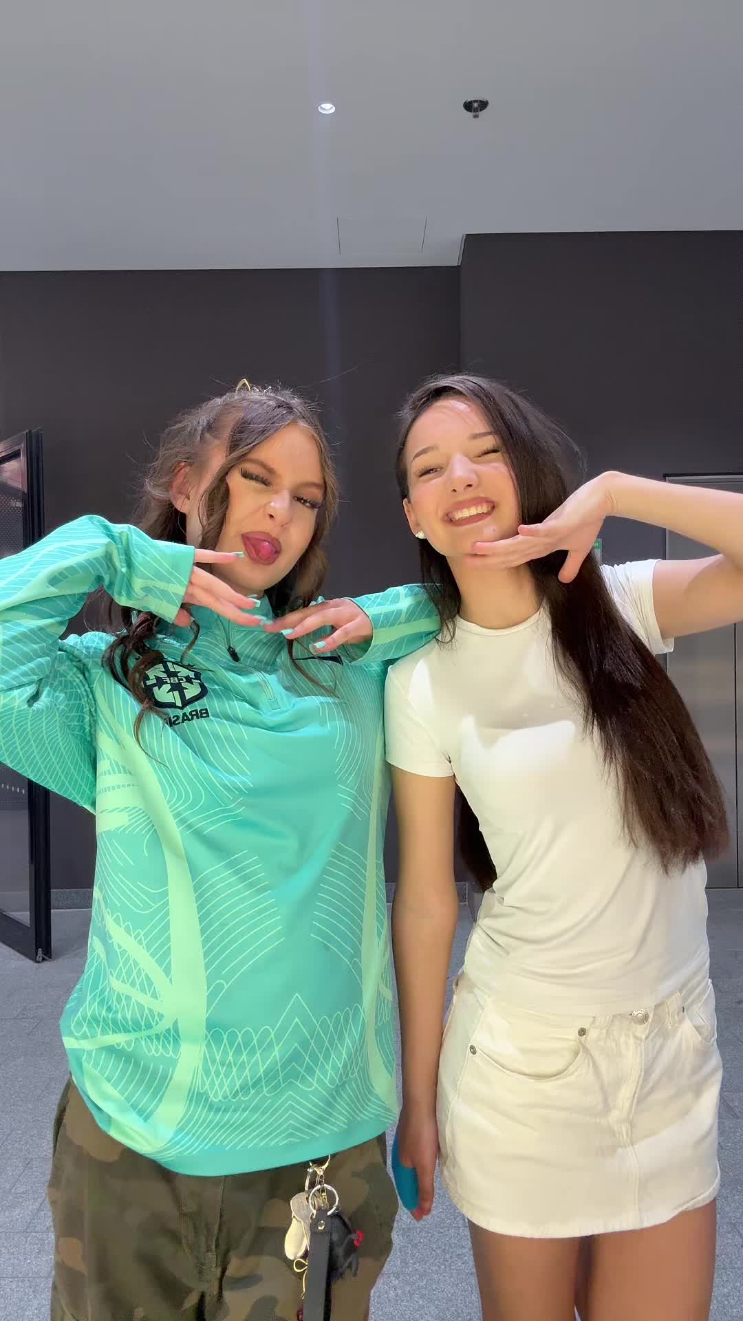 @𝐒𝐀𝐍𝐄𝐋𝐋𝐀 ☆