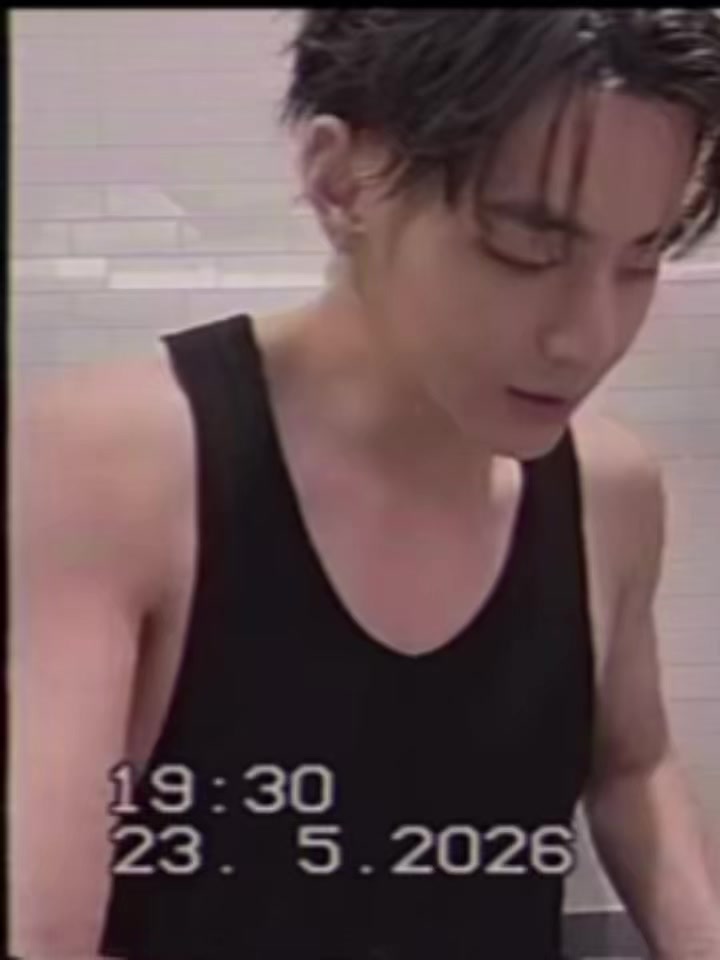 @𝐯𝐢𝐞𝐫𝐚𝐚