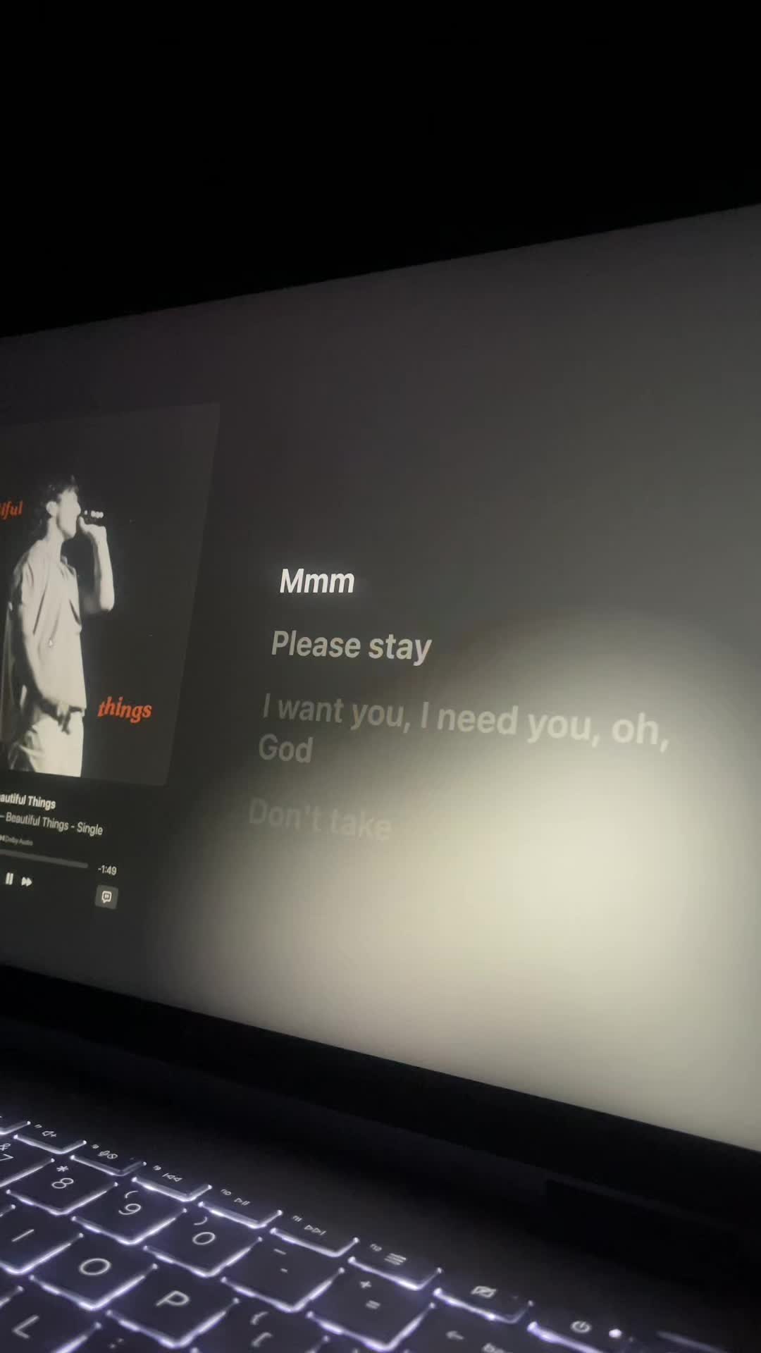 @Hit Lyrics