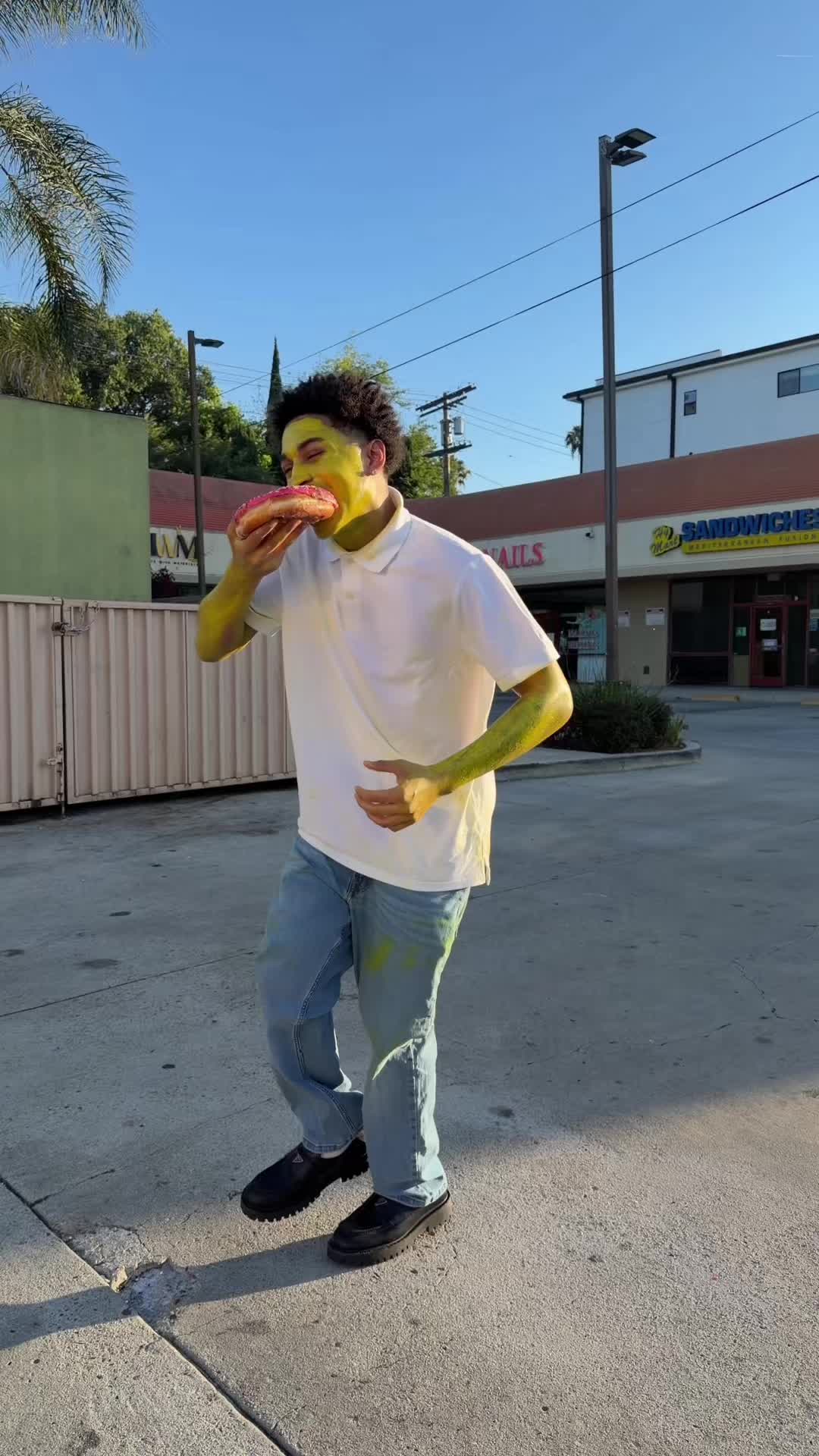 @Yas