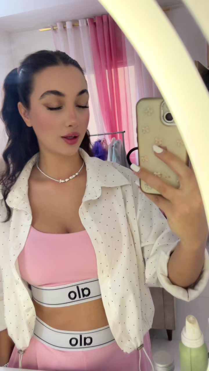 @Mehrsa