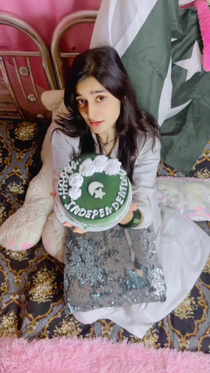 @Faria siddiqui