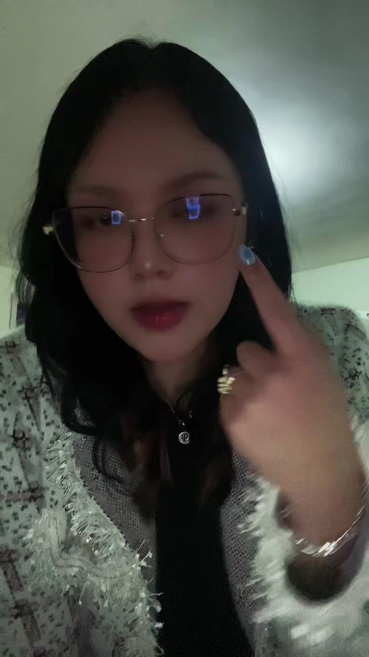 @imoonholic_