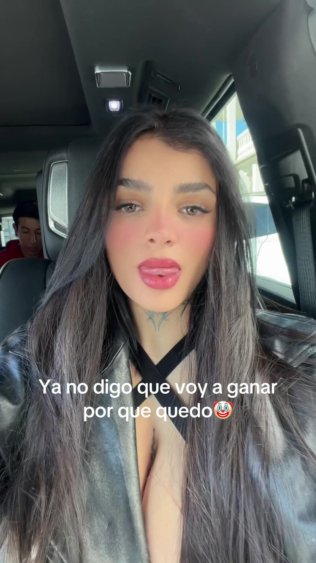 @Karelyruizoficial01