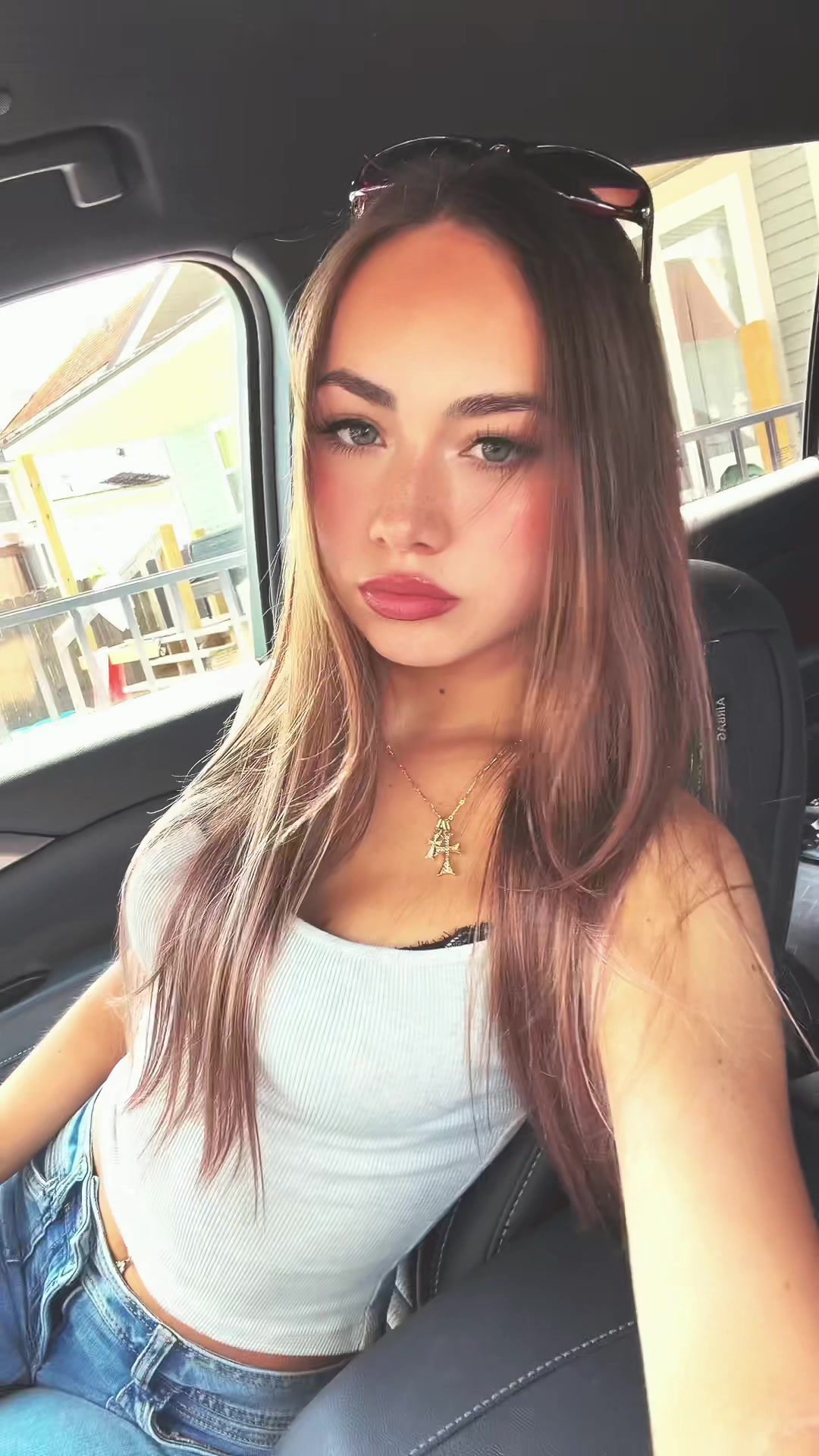 @alanaa