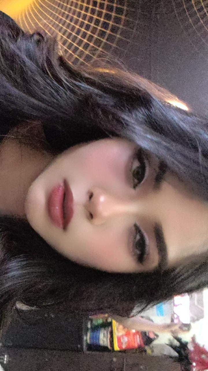 @Maya🦋