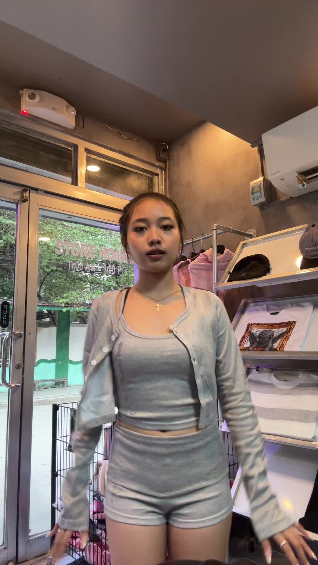 @zumi...