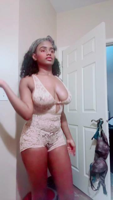@Alycatluv