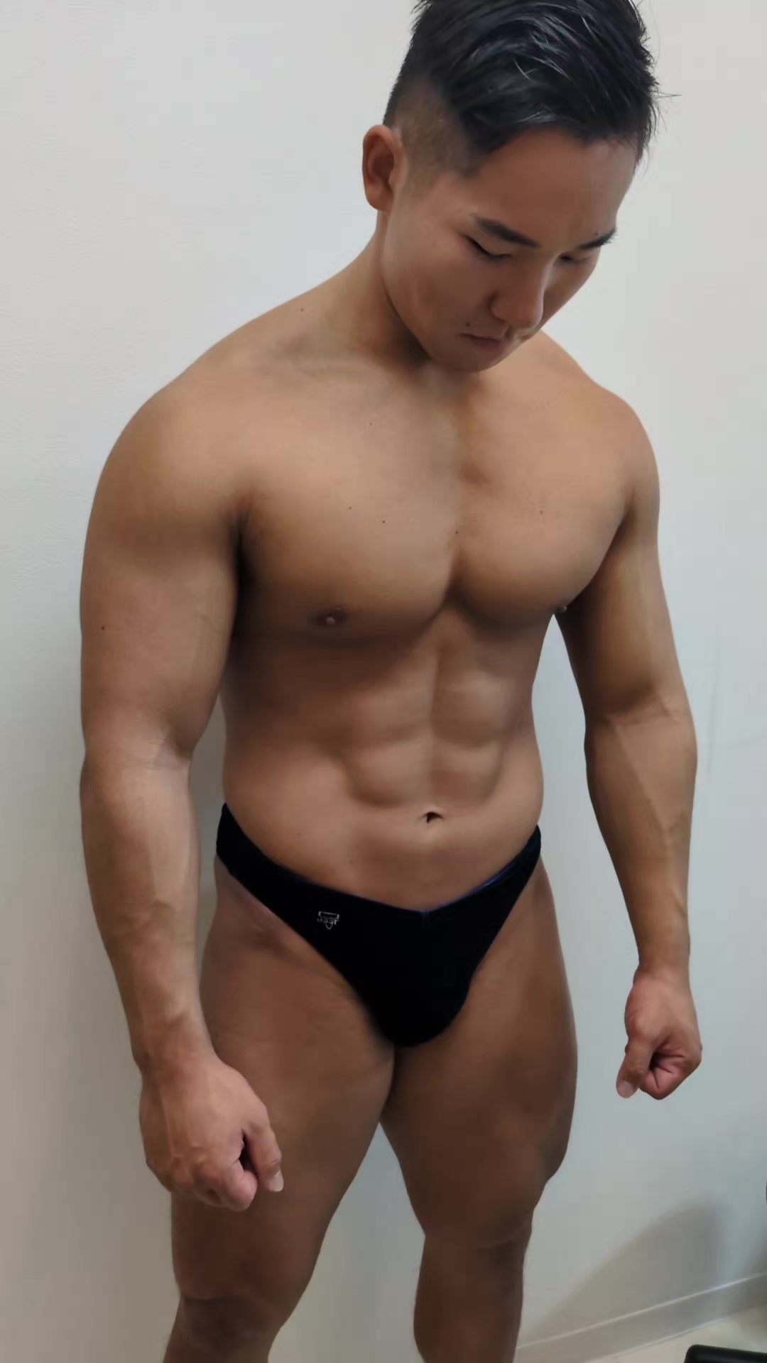 @マッチョ揉み