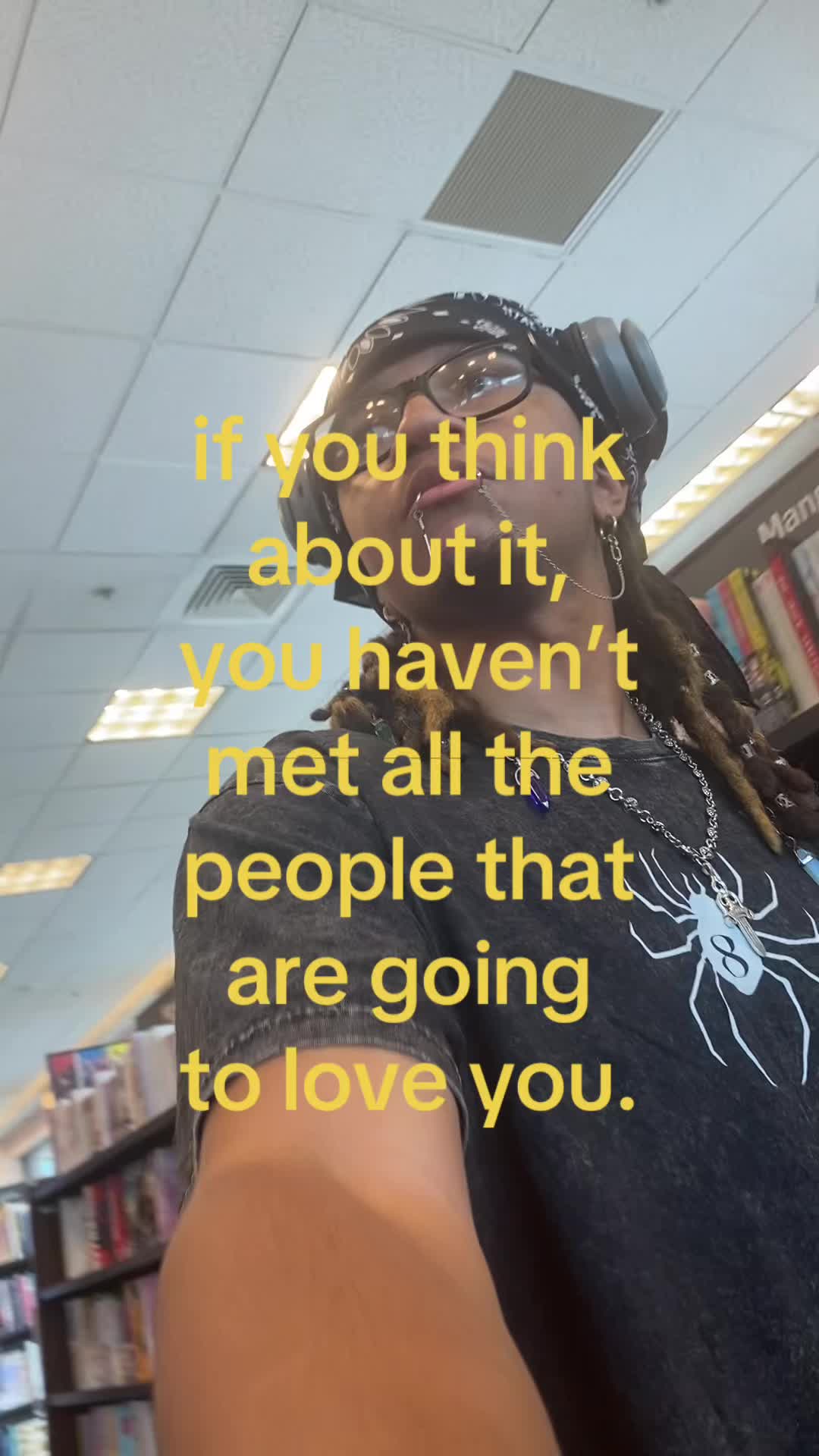 @whoz_twistann