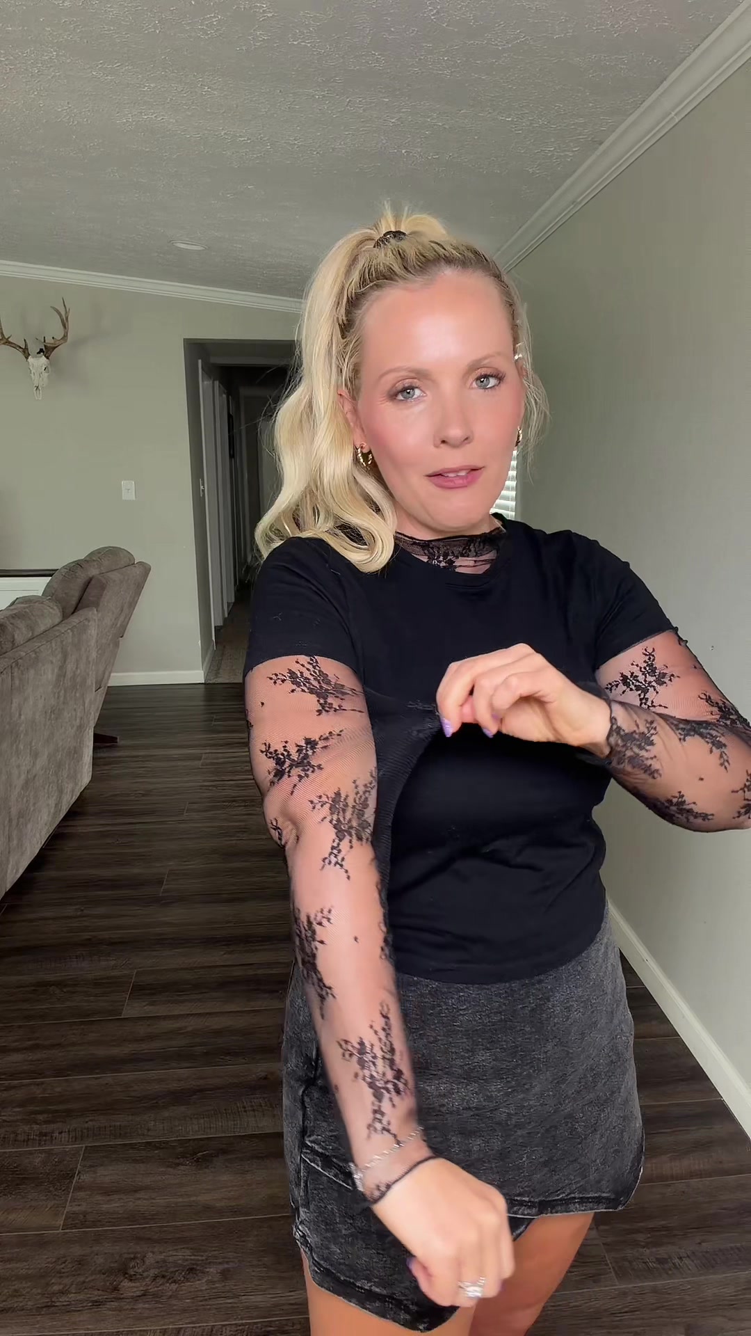 @Alli | SAHM | Farm Wife 🗝️