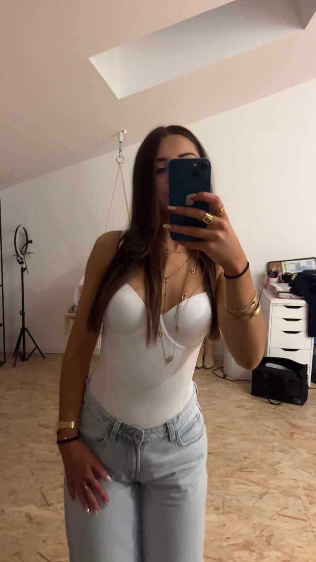 @itsmarydsv
