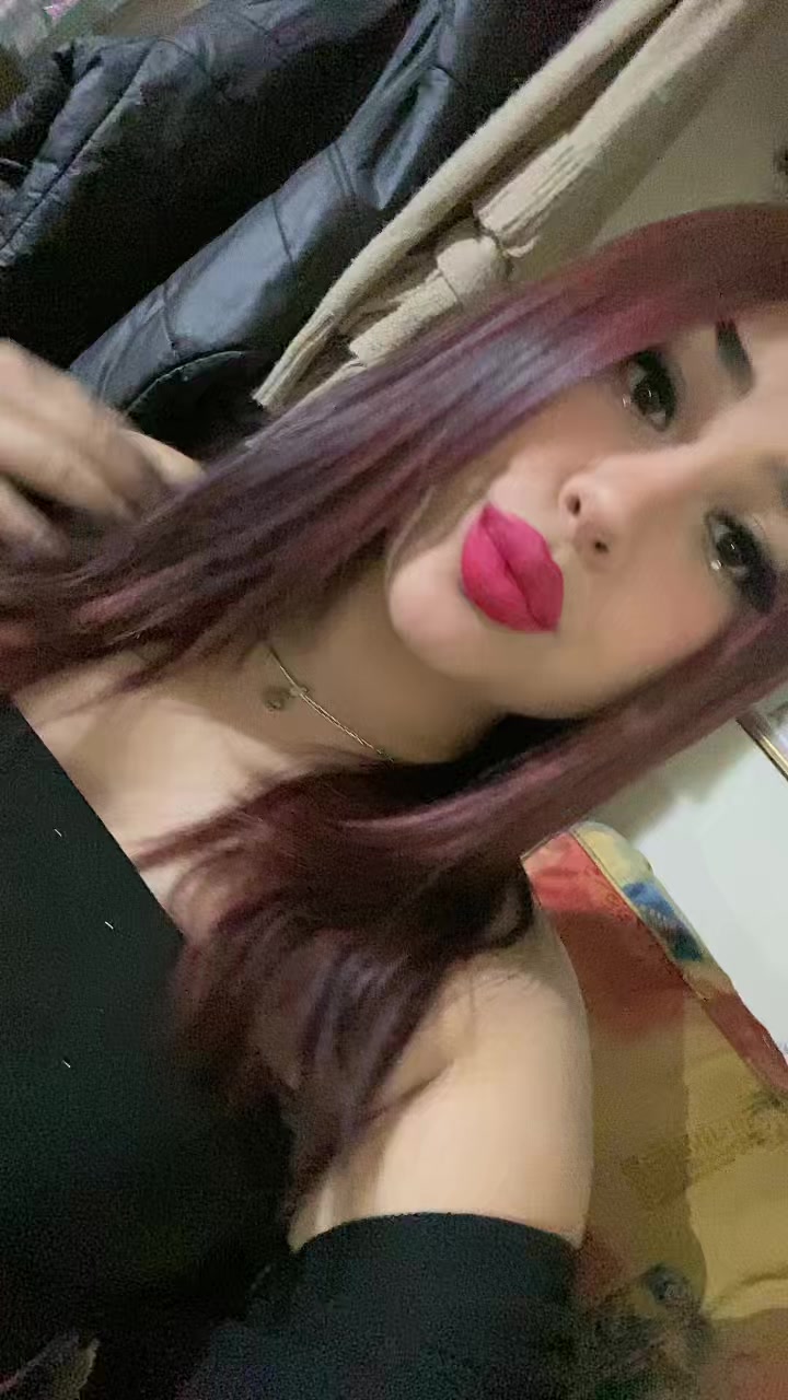 @cande213hr