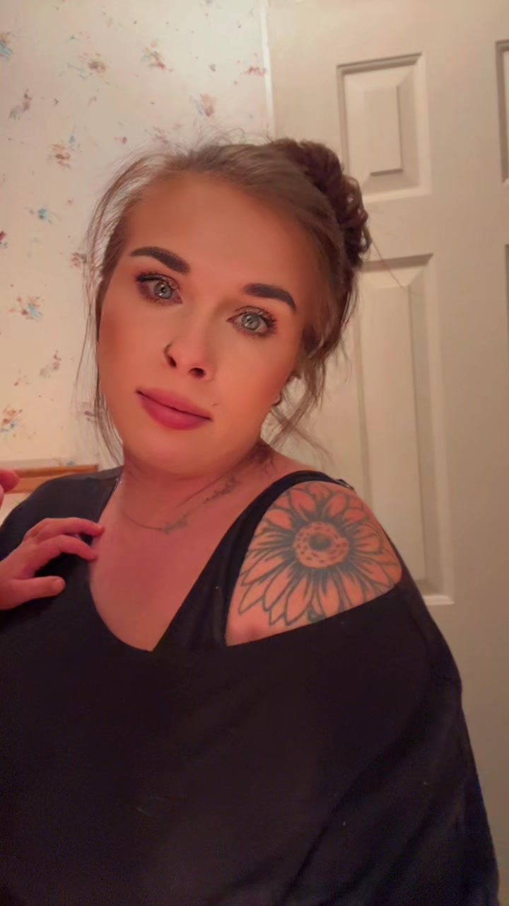 @santaniabrooke