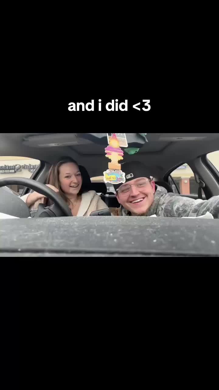 @rachelfreyyy