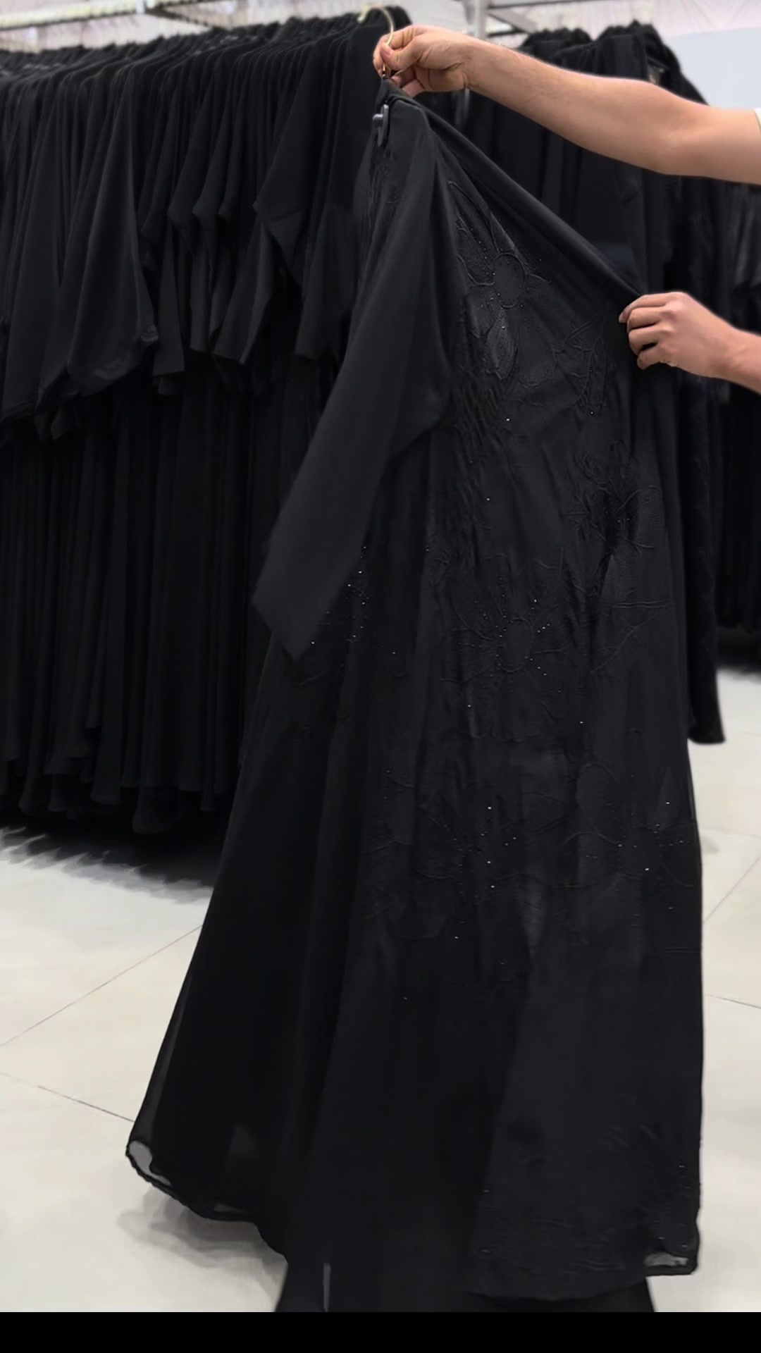 @(عبايات يونا ) فرع تبوك
