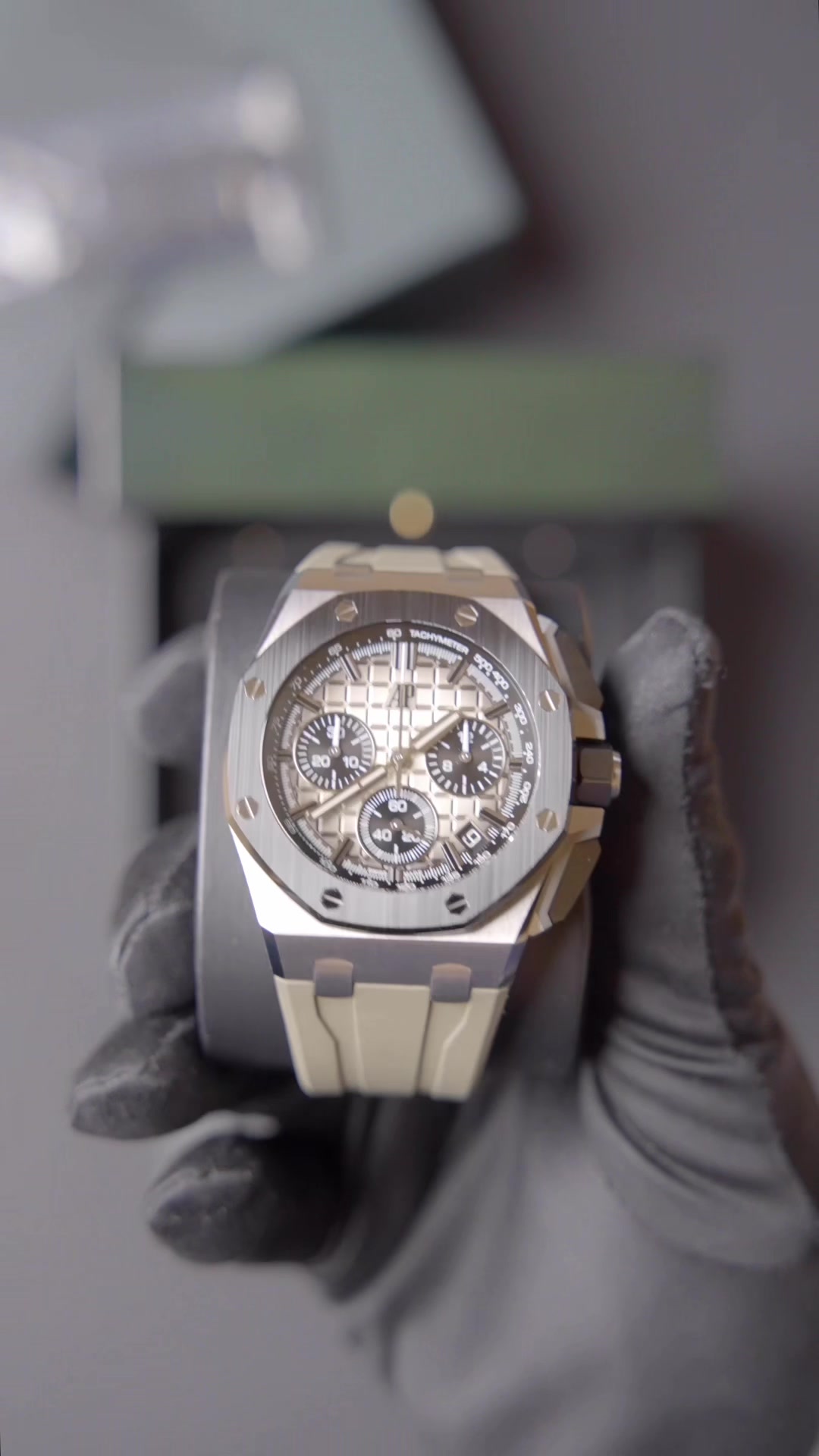 @thewatchroom