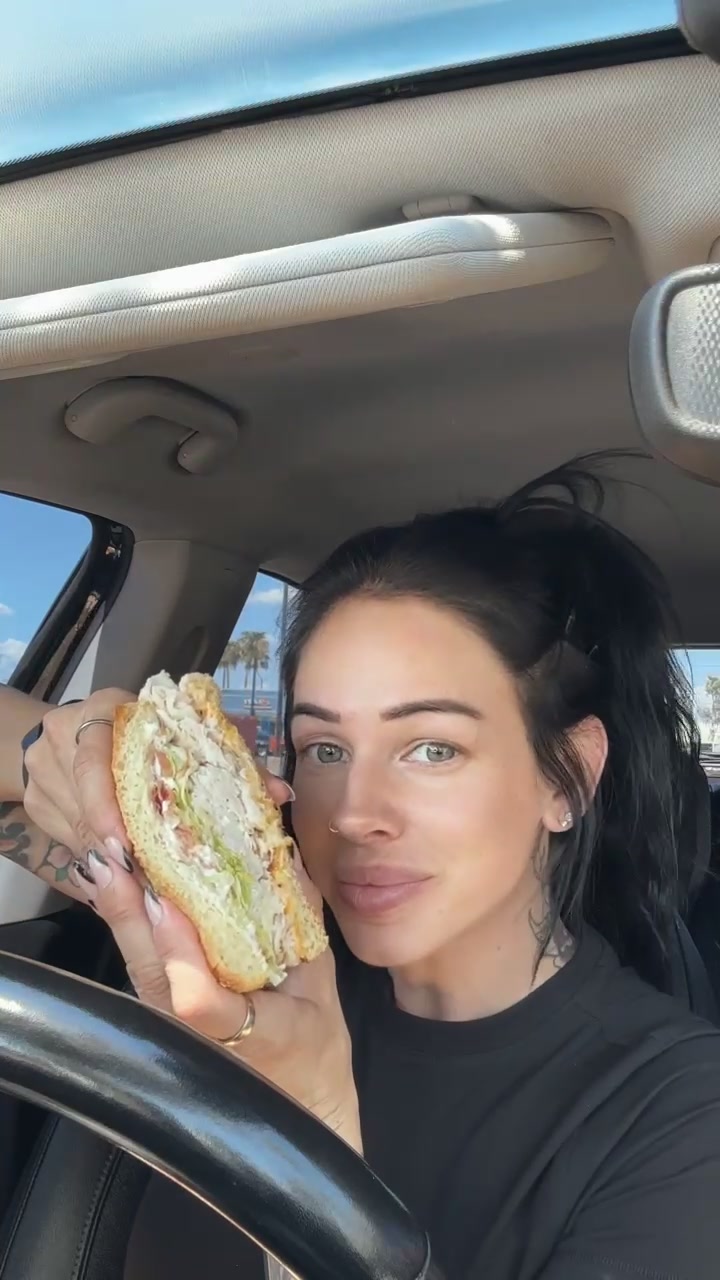 @✨🦋Jenni🦋✨