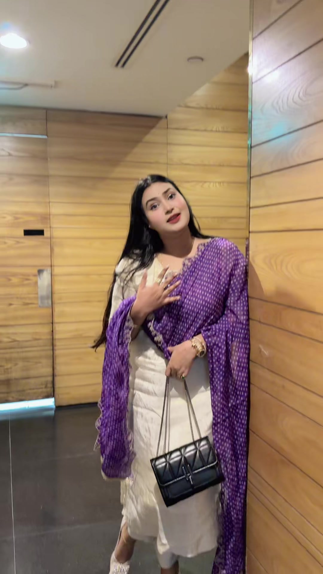 @Arobi Arba Ankhi