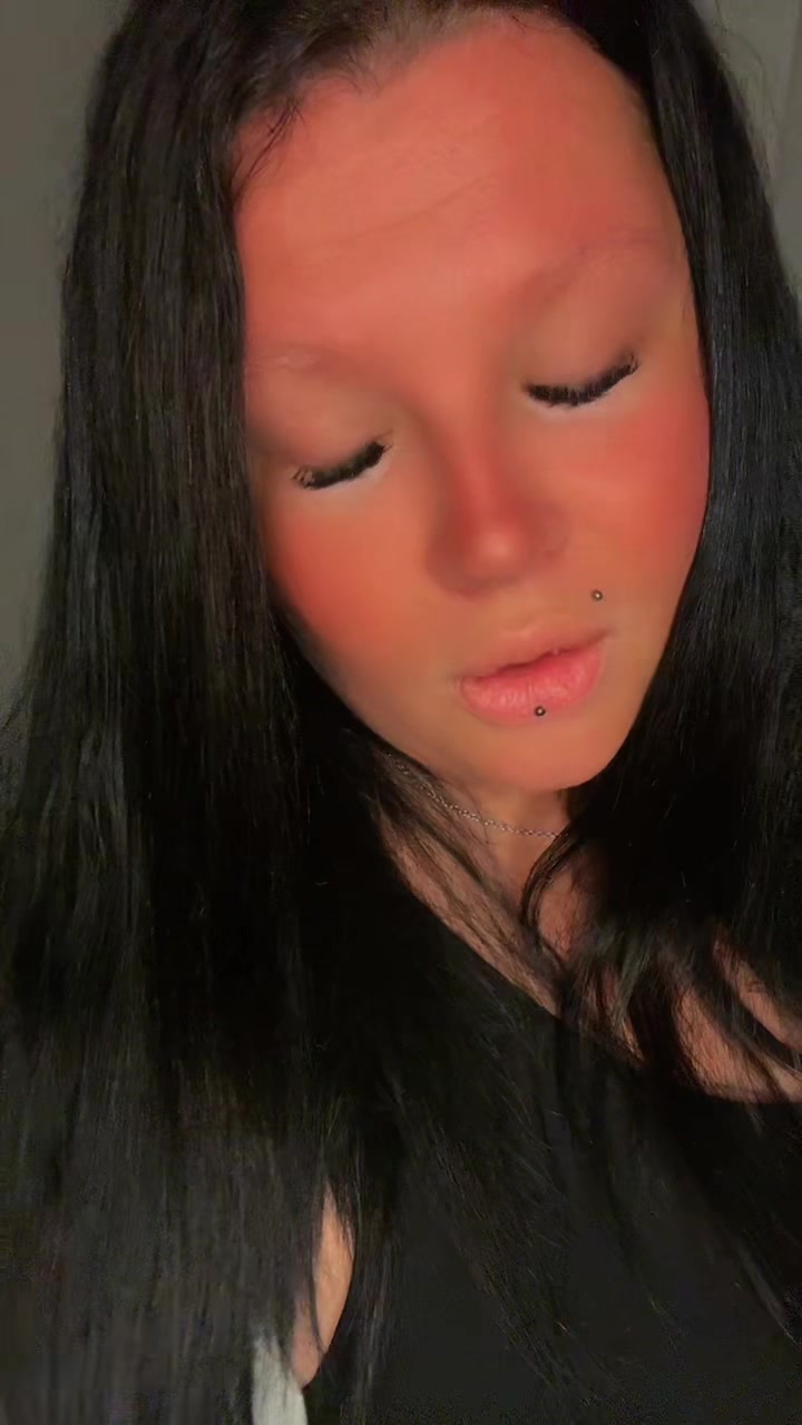 @𝒞𝒽𝒶𝓇𝓁𝒾𝑒 🌸