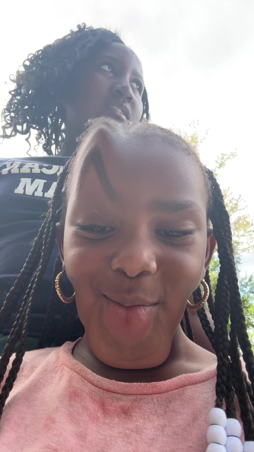 @Ariii