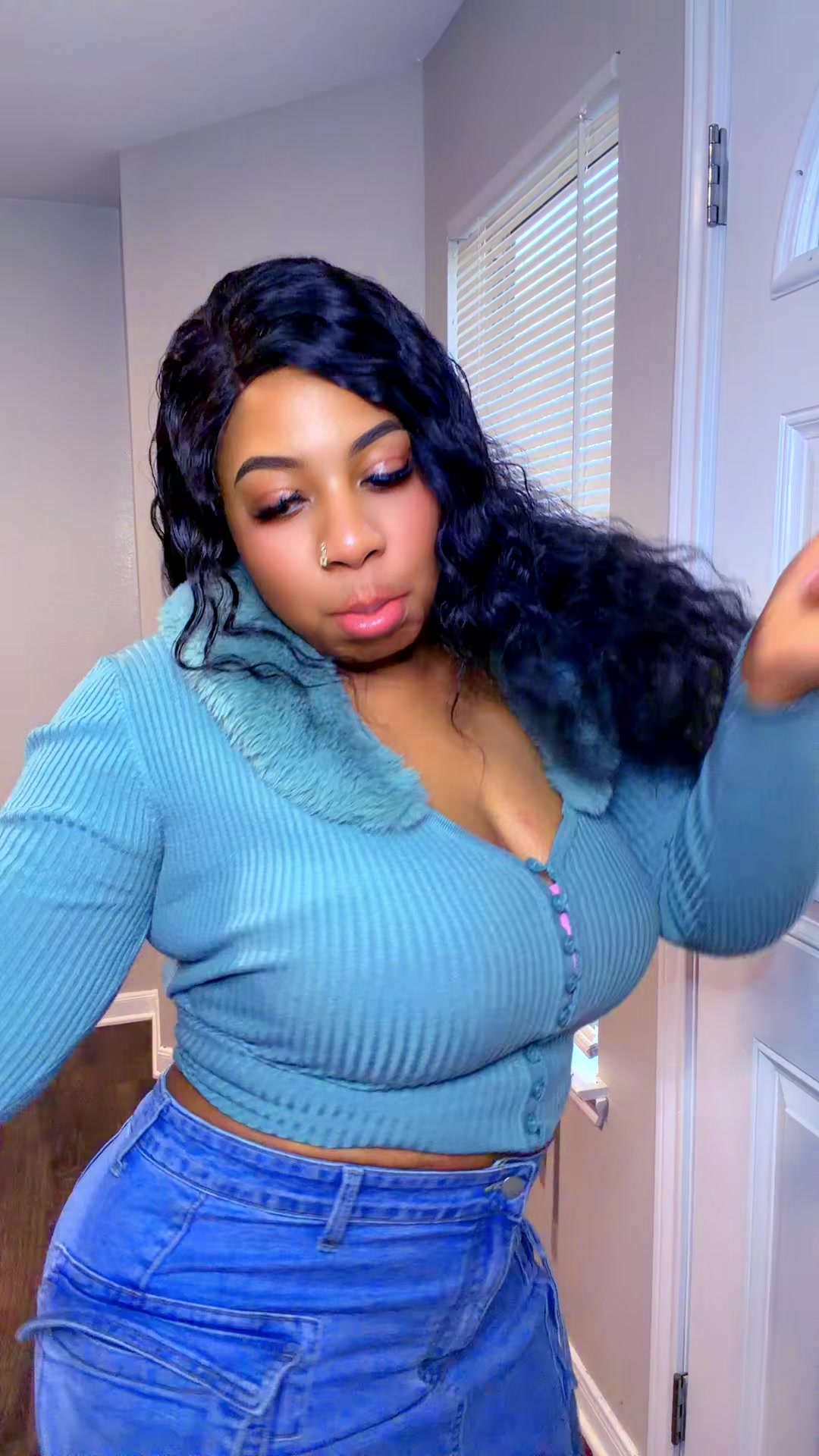 @LolaTokfinds