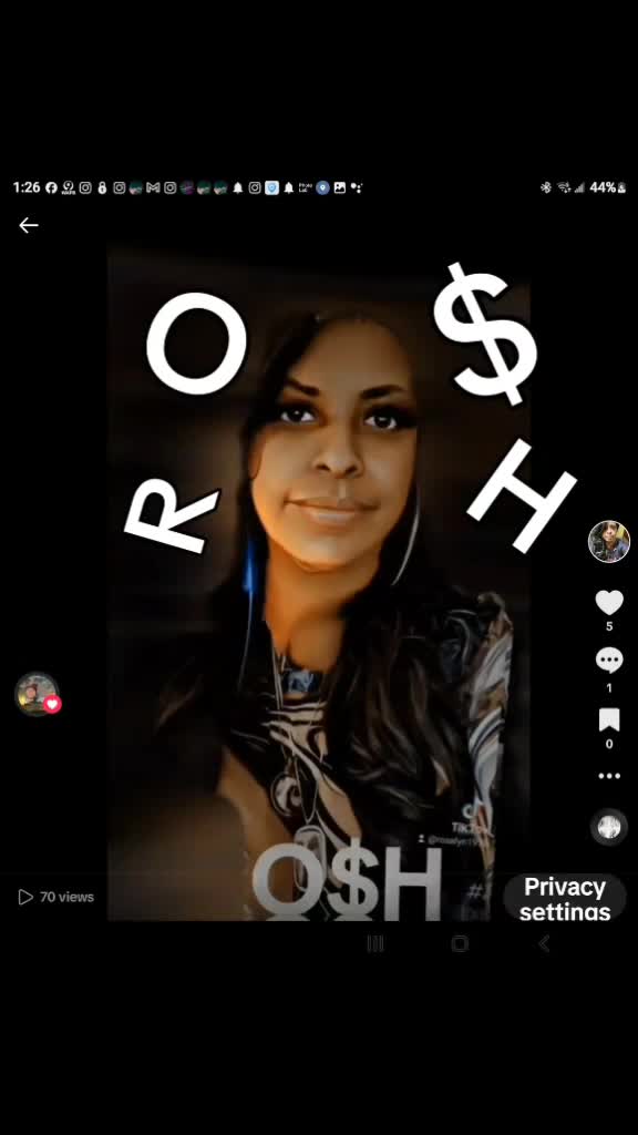 @Ro$alyn