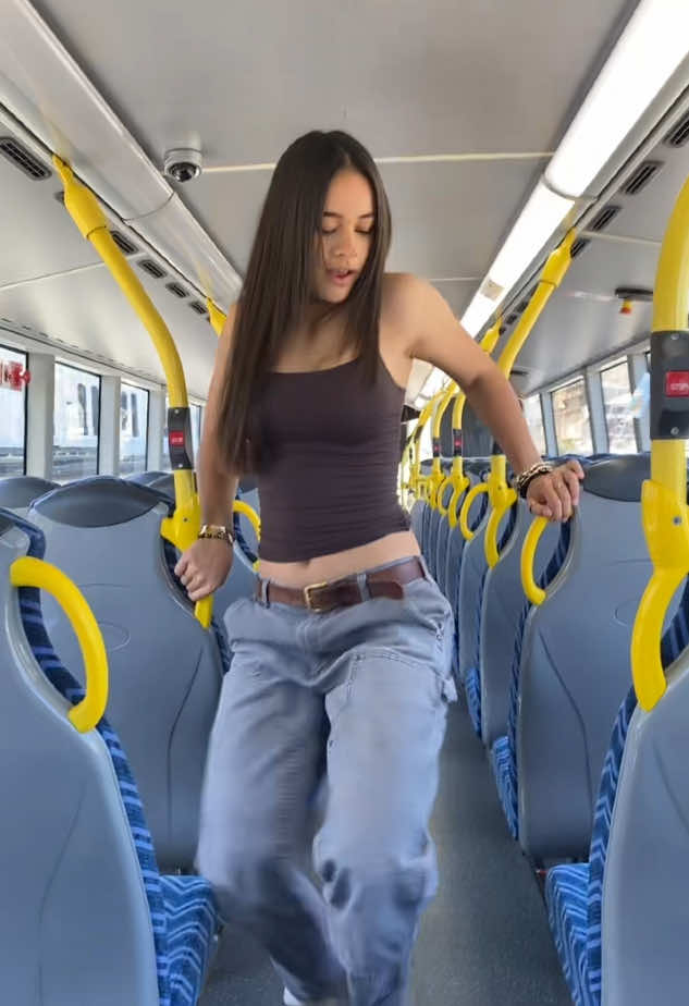 @Ava