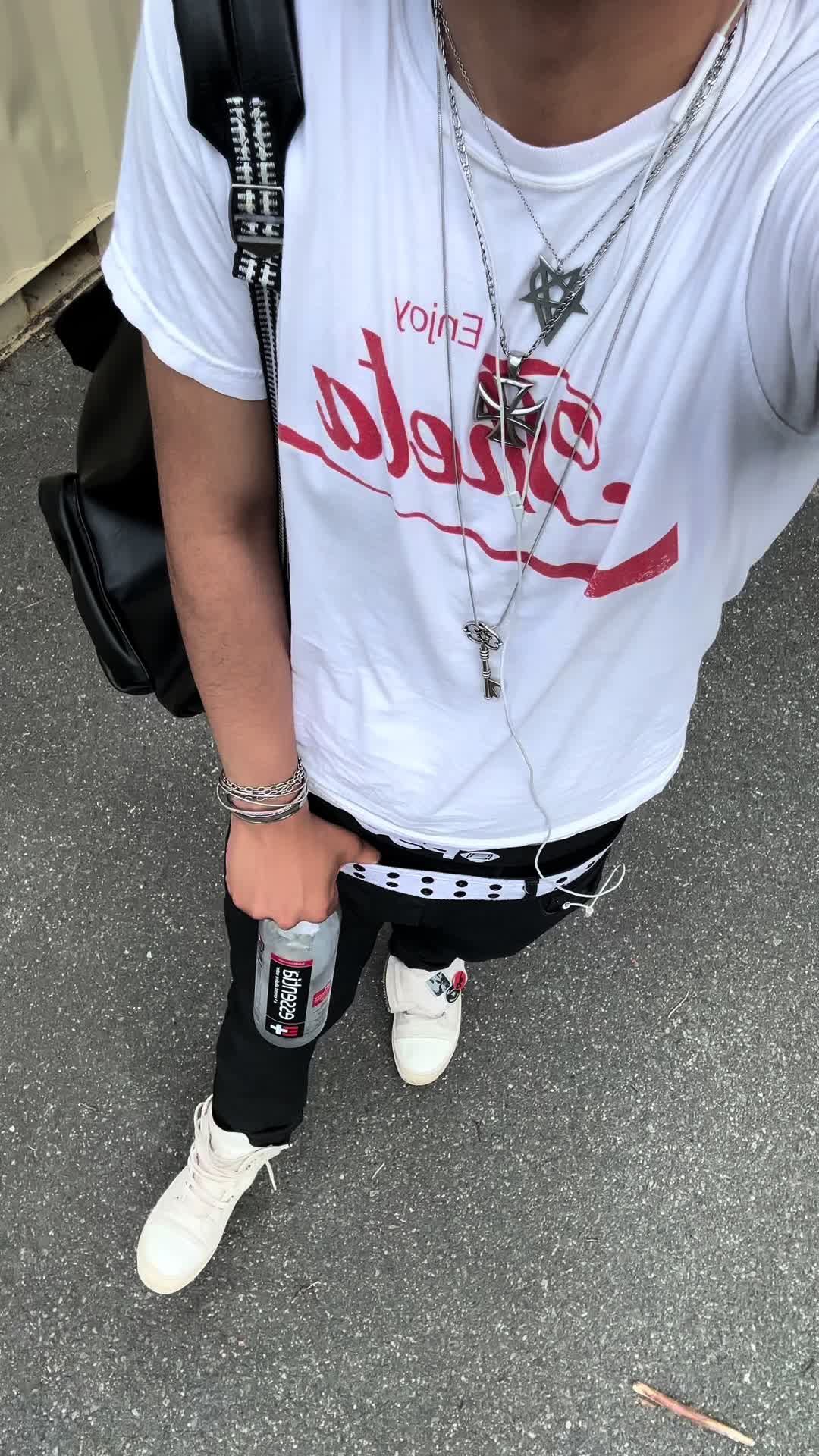 @$