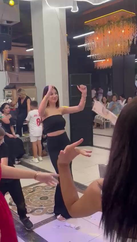 @&Ouml;zge Varmazoğlu