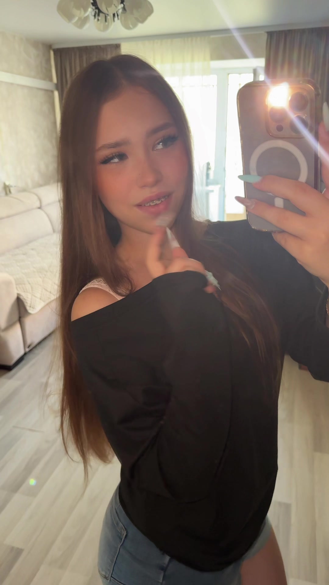 @Лемурова