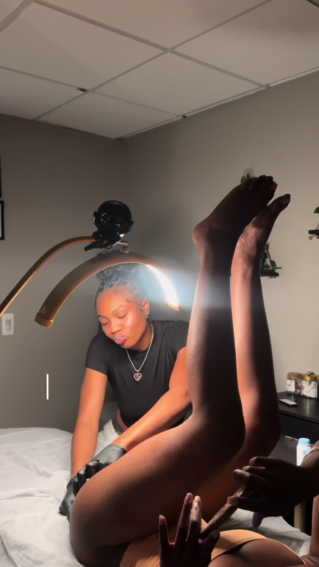 @Metro Detroit Esthetician🤎
