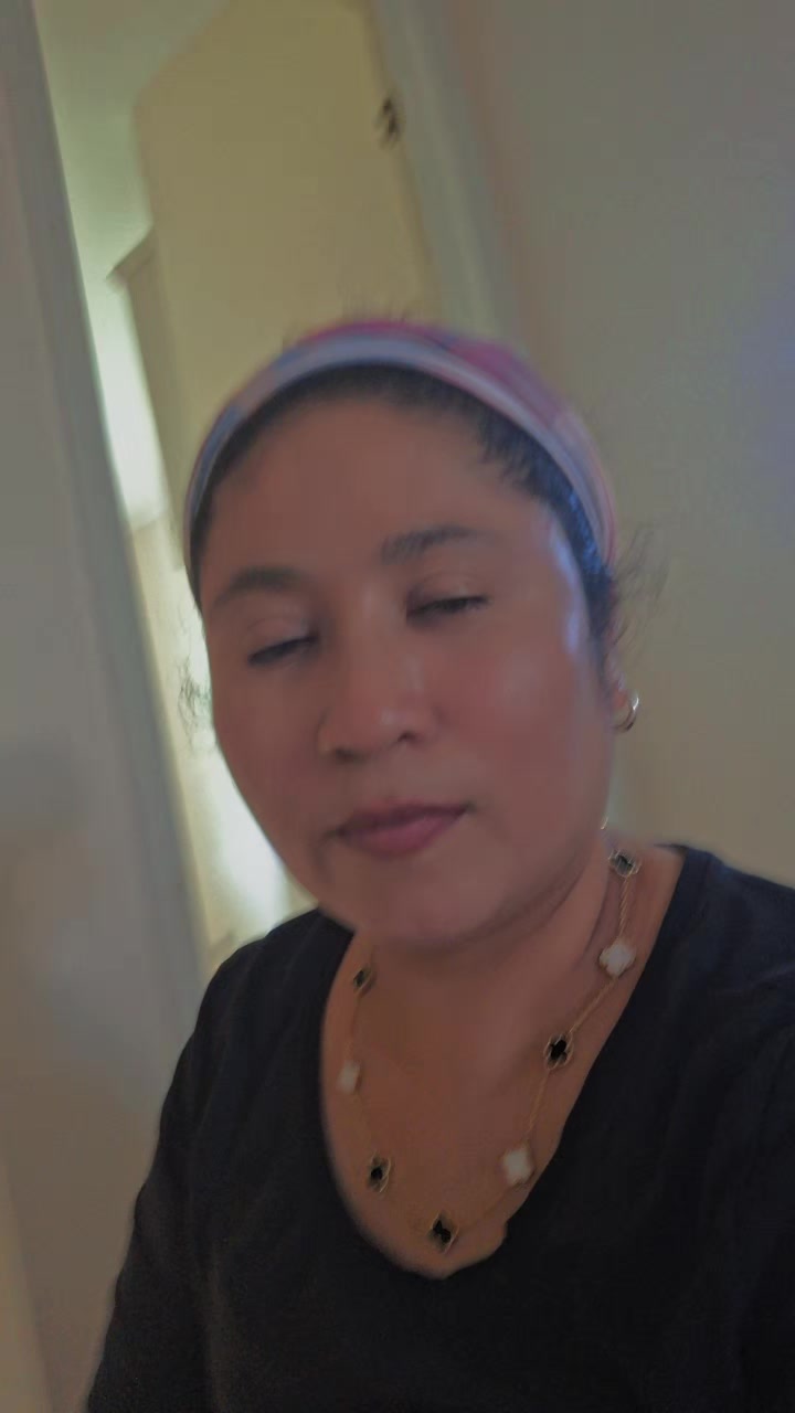 @Isela